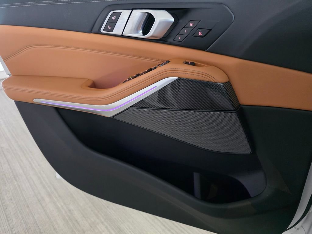New 2026 BMW X5 M60i image 16