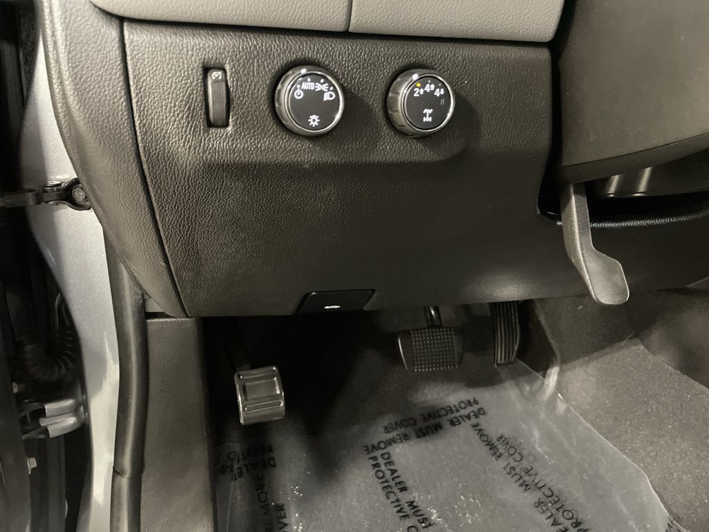 Used 2022 Chevrolet Colorado W/T w/ Custom Special Edition AWD/4WD image 41