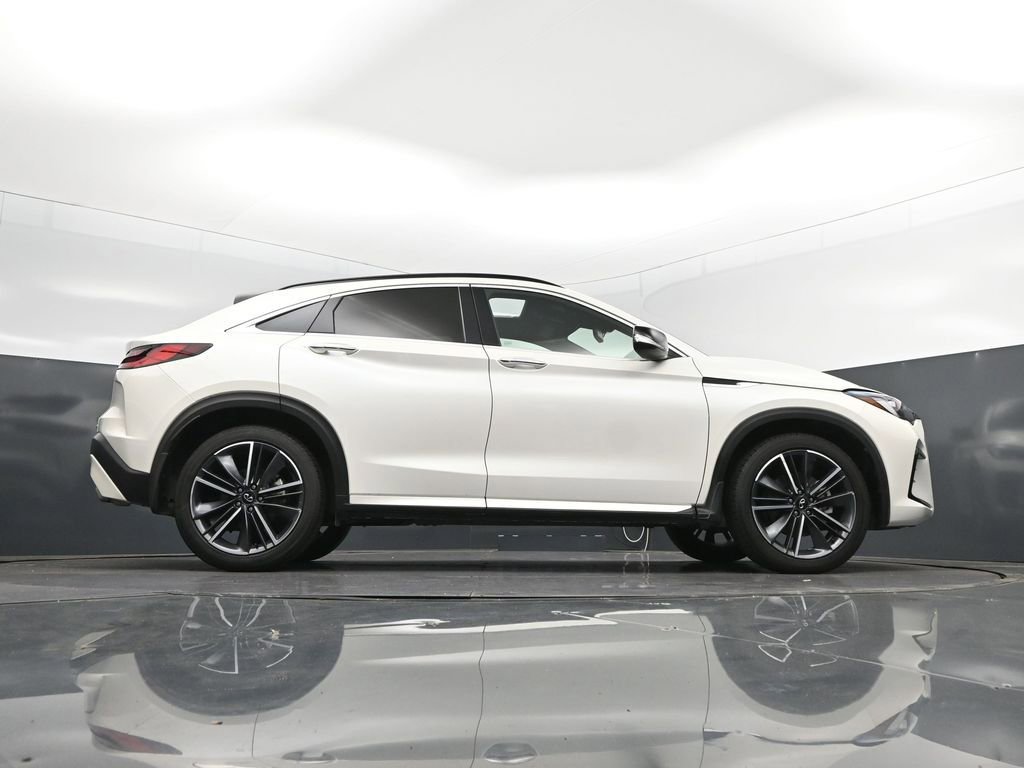 Used 2023 INFINITI QX55 Luxe w/ Cargo Package image 43
