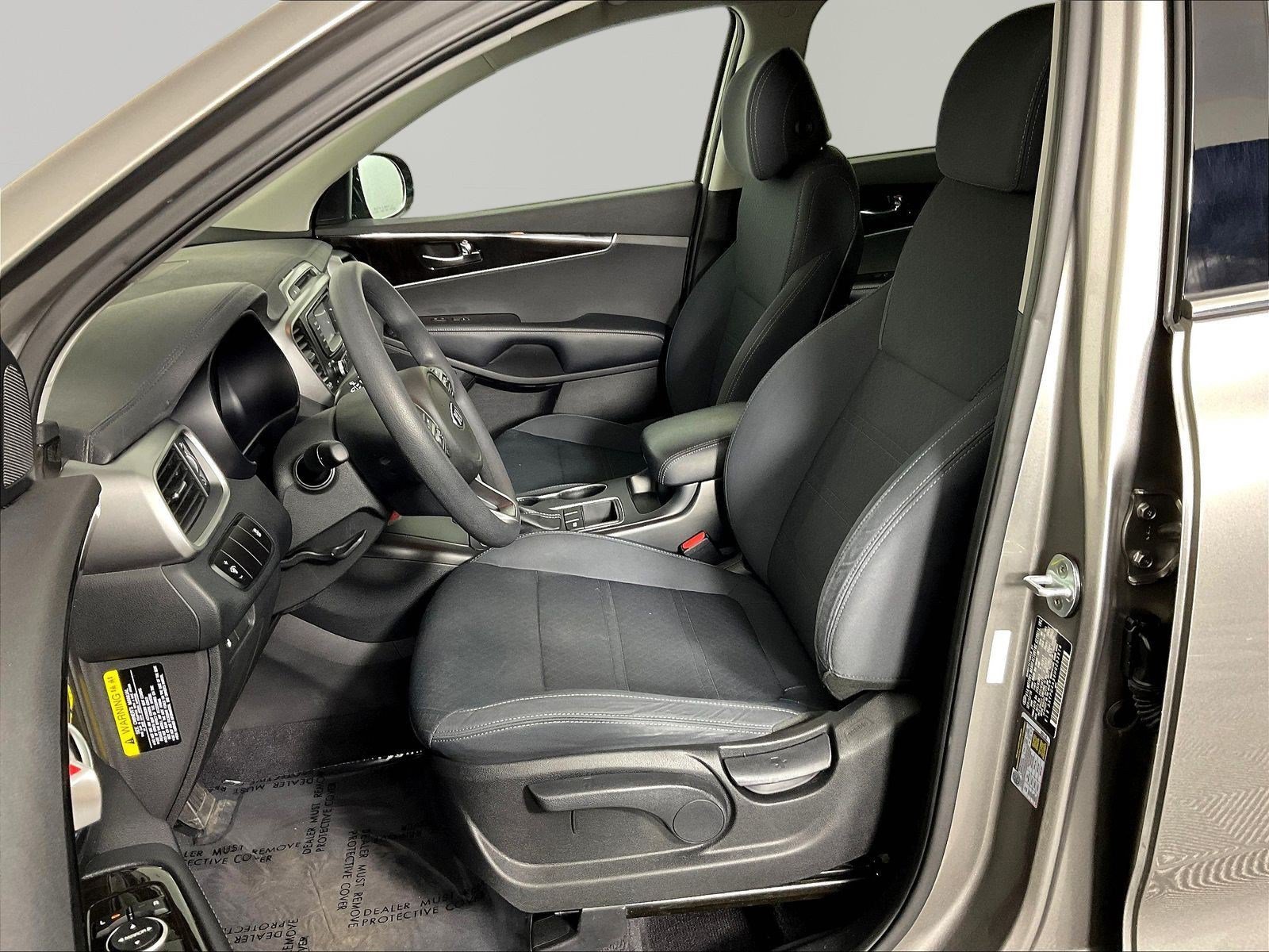 Used 2017 Kia Sorento FWD image 21