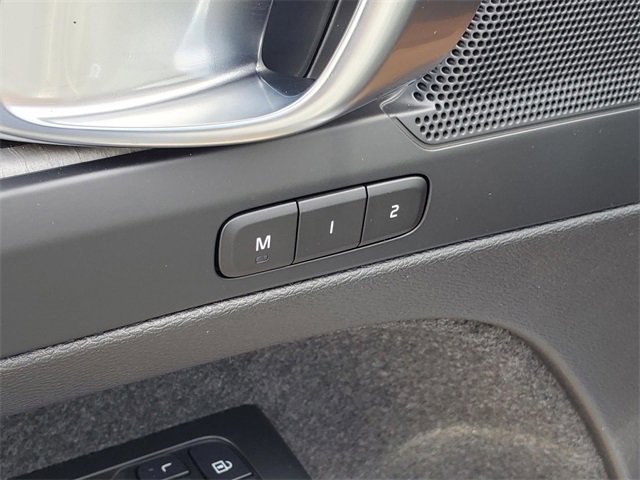 New 2026 Volvo XC40 B5 Core w/ Protection Package Premier image 11