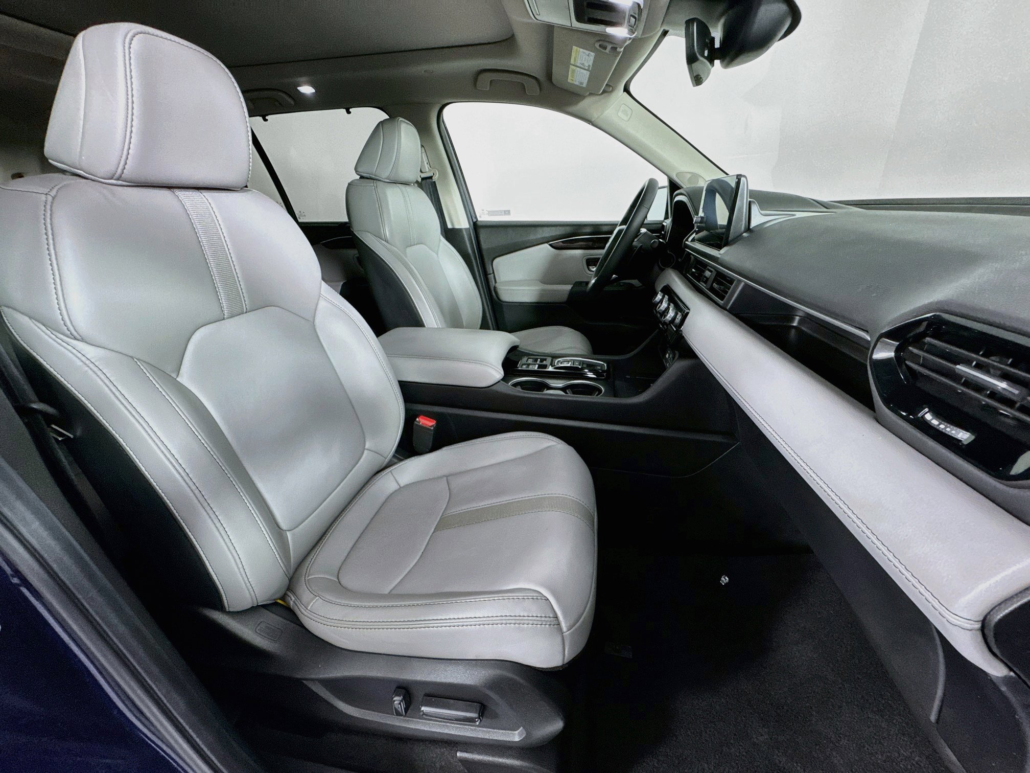 Certified 2025 Honda Pilot Touring image 31