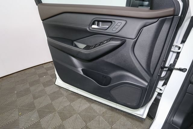 Used 2023 Nissan Rogue SL w/ SL Premium Package AWD/4WD image 36