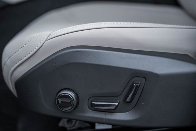 New 2026 Volvo XC90 B6 Plus w/ Protection Package Premier image 37