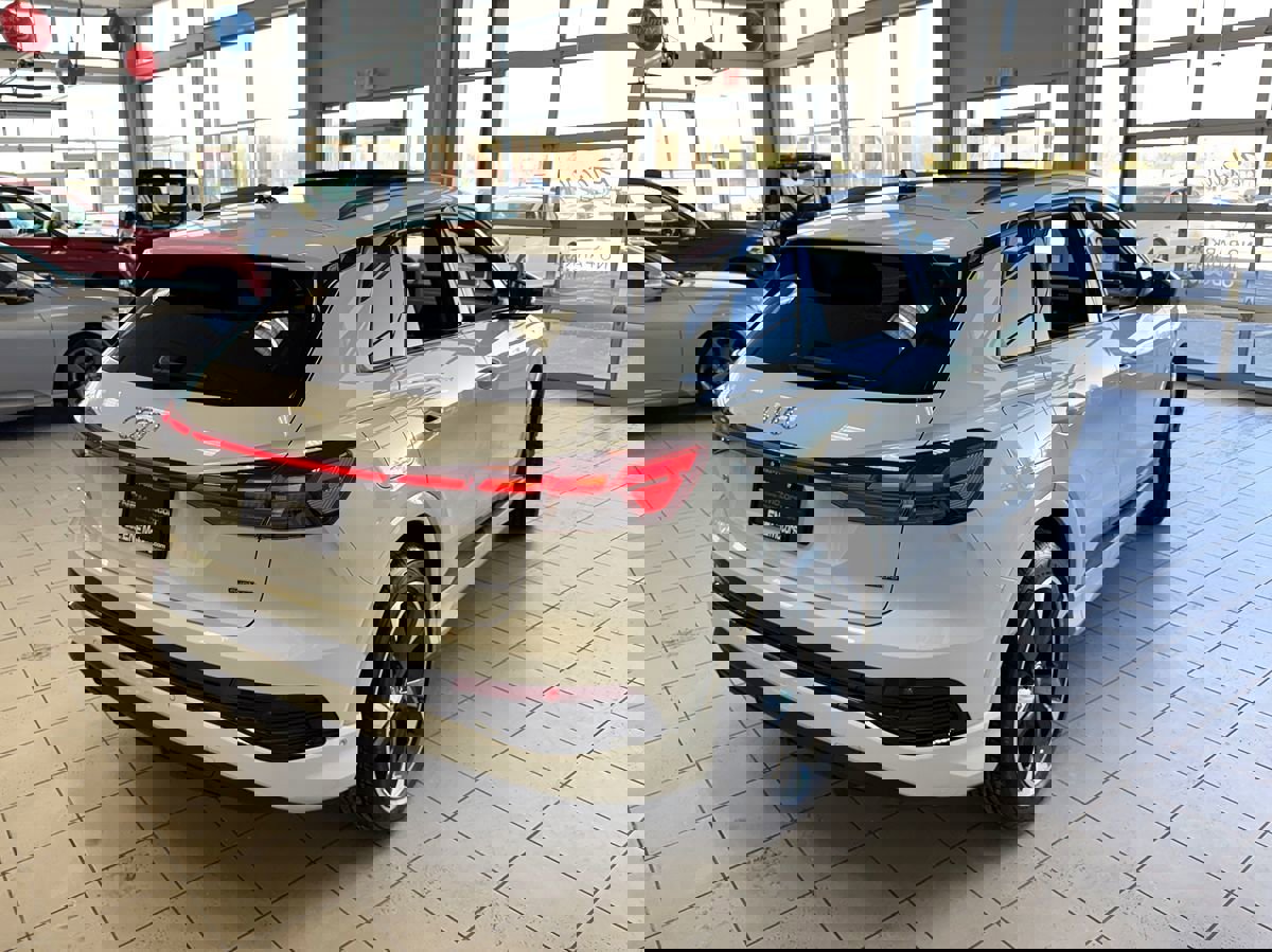 Used 2024 Audi Q4 e-tron Premium Plus w/ Premium Plus image 58