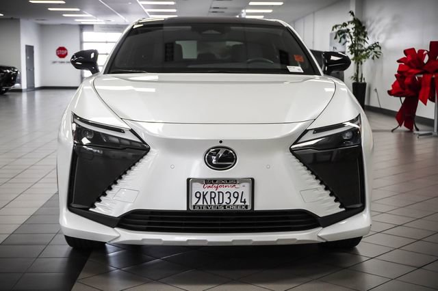 Certified 2023 Lexus RZ 450e Premium w/ Technology Package AWD/4WD image 4
