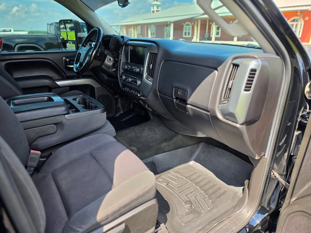 Used 2014 Chevrolet Silverado 1500 LT w/ LT Convenience Package AWD/4WD image 17