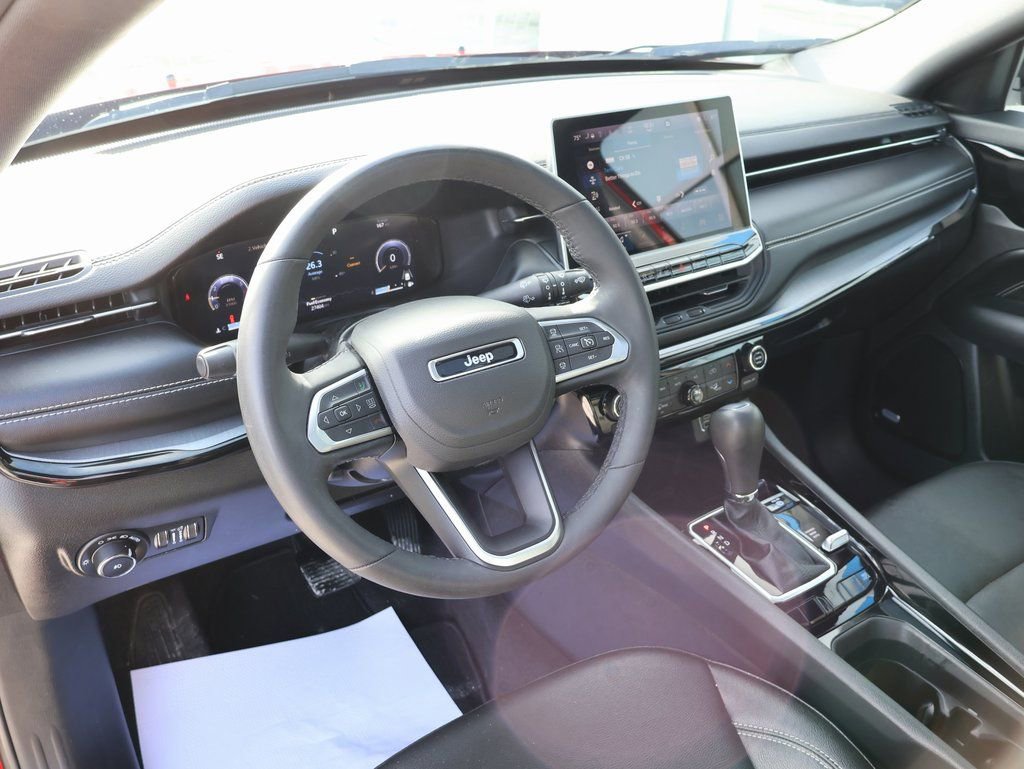 Used 2024 Jeep Compass Limited w/ High Altitude Package image 23