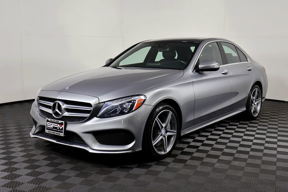 Used 2016 Mercedes-Benz C 300 4MATIC Sedan image 2