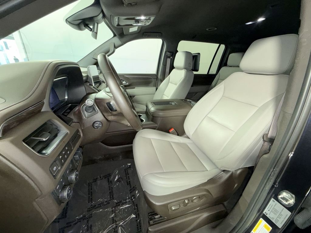 Used 2024 Chevrolet Suburban Z71 w/ Off-Road Capability Package AWD/4WD image 13