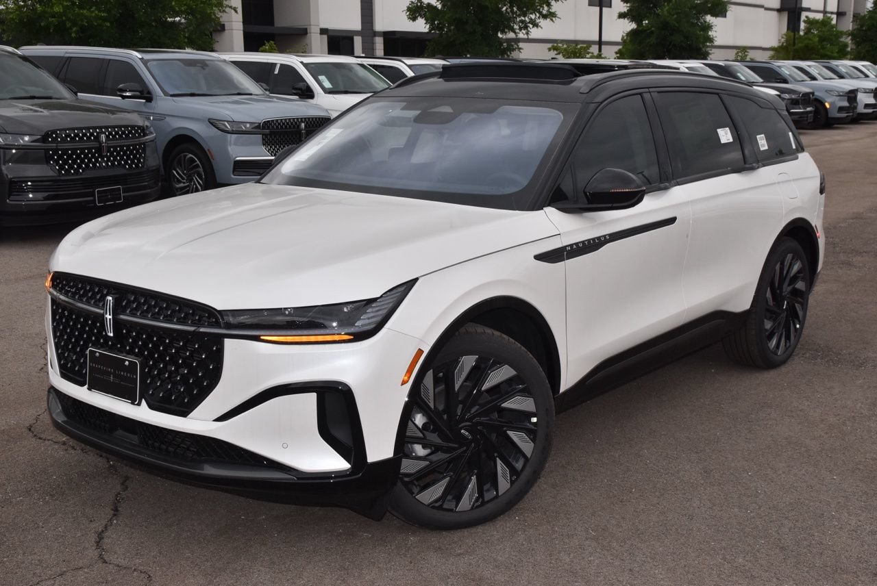 New 2026 Lincoln Nautilus Reserve AWD/4WD image 19