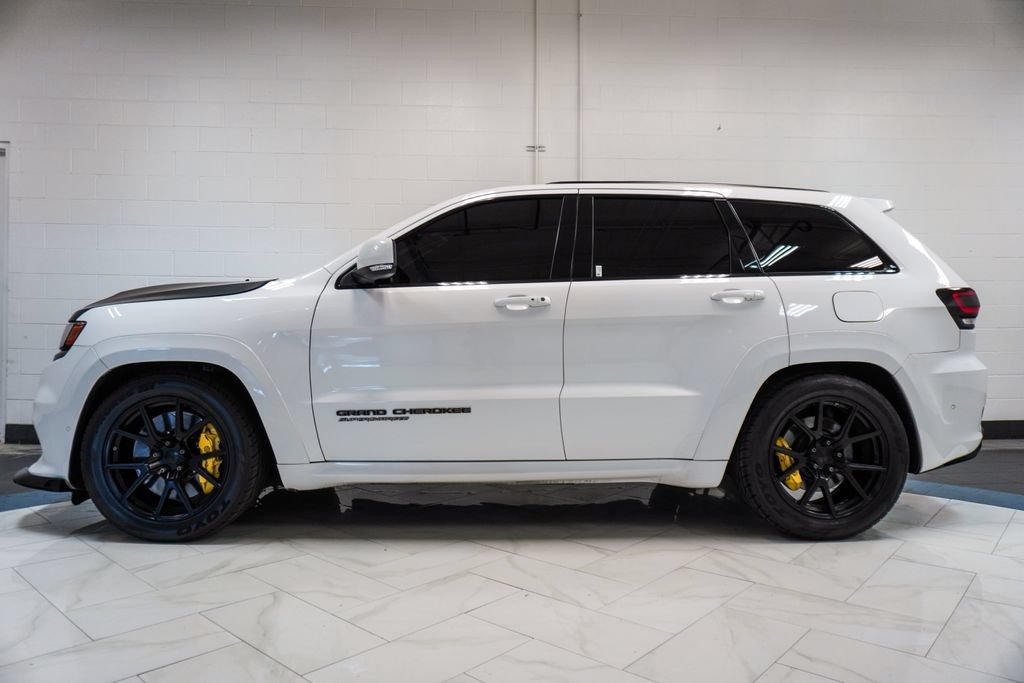 Used 2018 Jeep Grand Cherokee Trackhawk AWD/4WD image 31