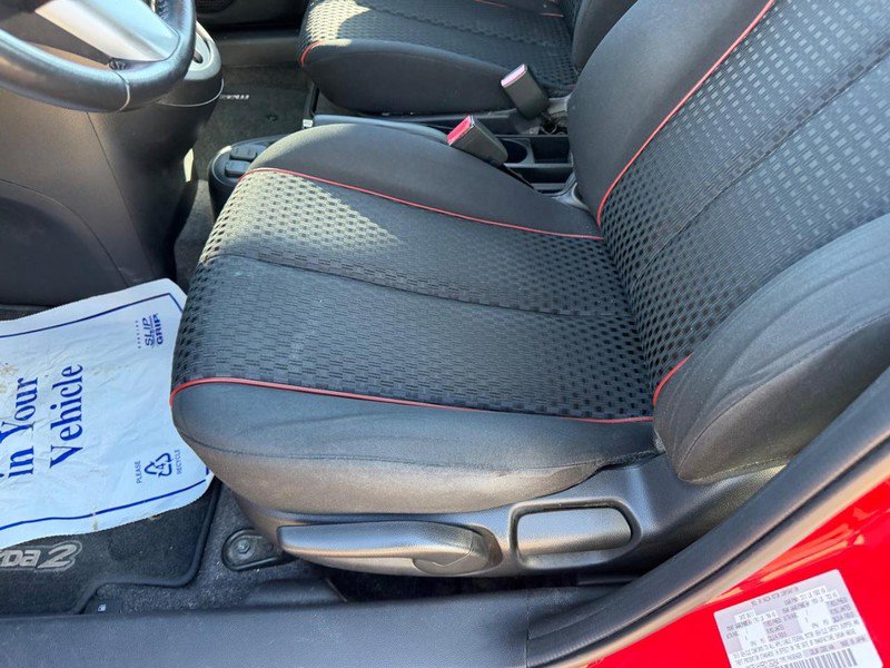 Used 2011 MAZDA MAZDA2 Touring FWD image 18