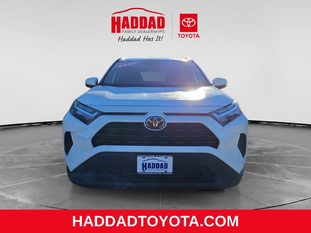 Used 2024 Toyota RAV4 XLE w/ Convenience Package AWD/4WD image 9