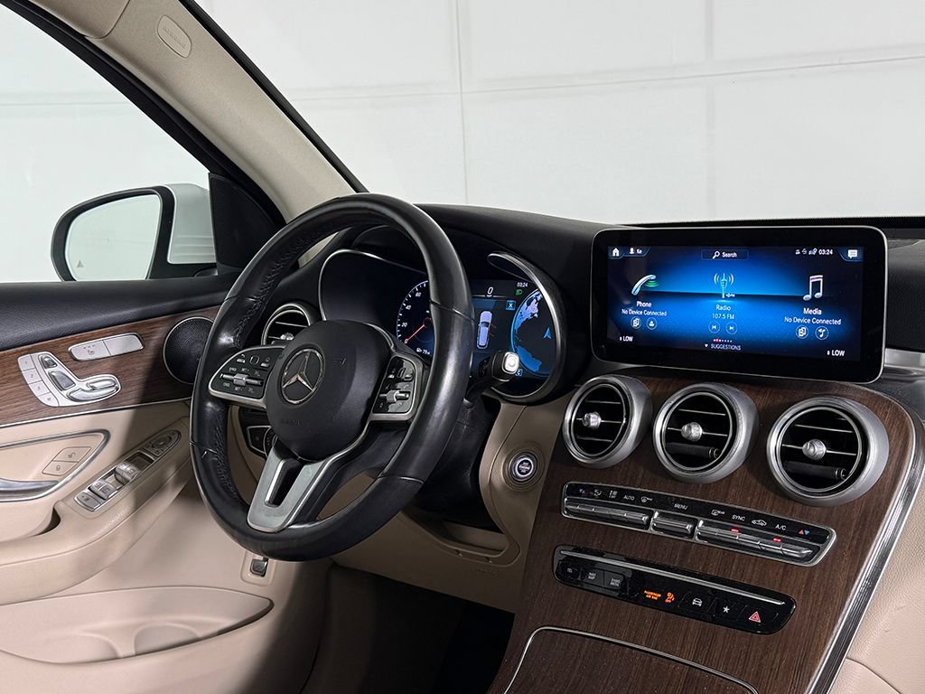 Used 2022 Mercedes-Benz GLC 300 4MATIC image 25