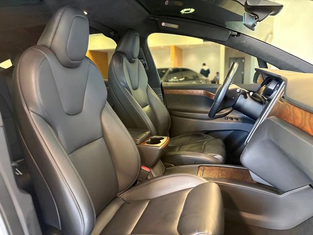 Used 2021 Tesla Model X Long Range image 25
