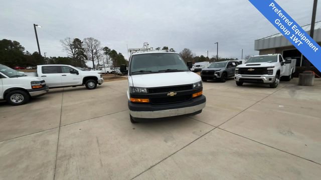 Used 2022 Chevrolet Express 2500 Work Van w/ Driver Convenience Package image 8