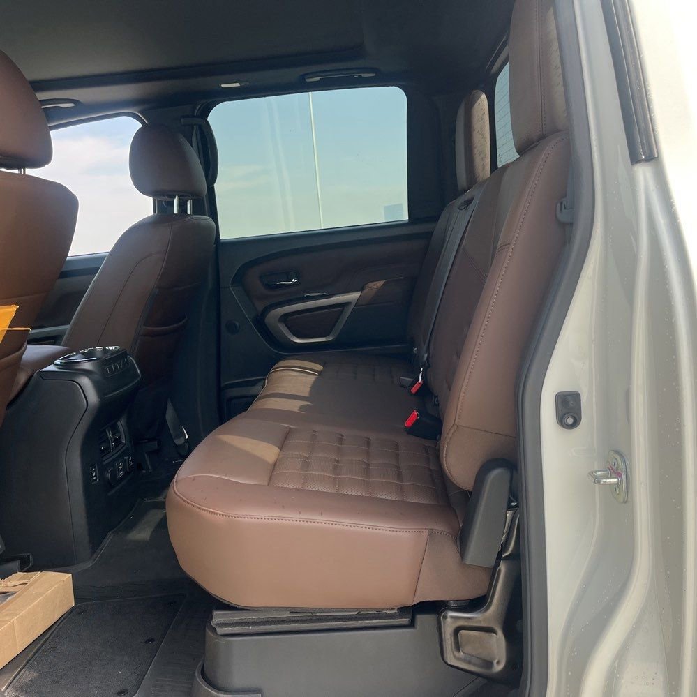 Certified 2023 Nissan Titan Platinum Reserve w/ Moonroof Package image 11