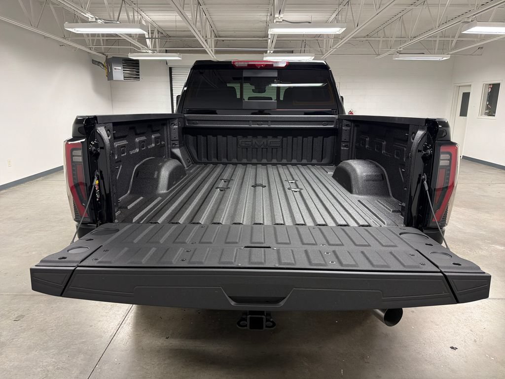 New 2026 GMC Sierra 2500 AT4 w/ AT4 Premium Plus Package AWD/4WD image 17