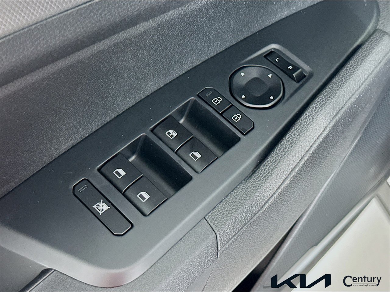 New 2026 Kia Sportage LX w/ LX Convenience Package FWD image 15