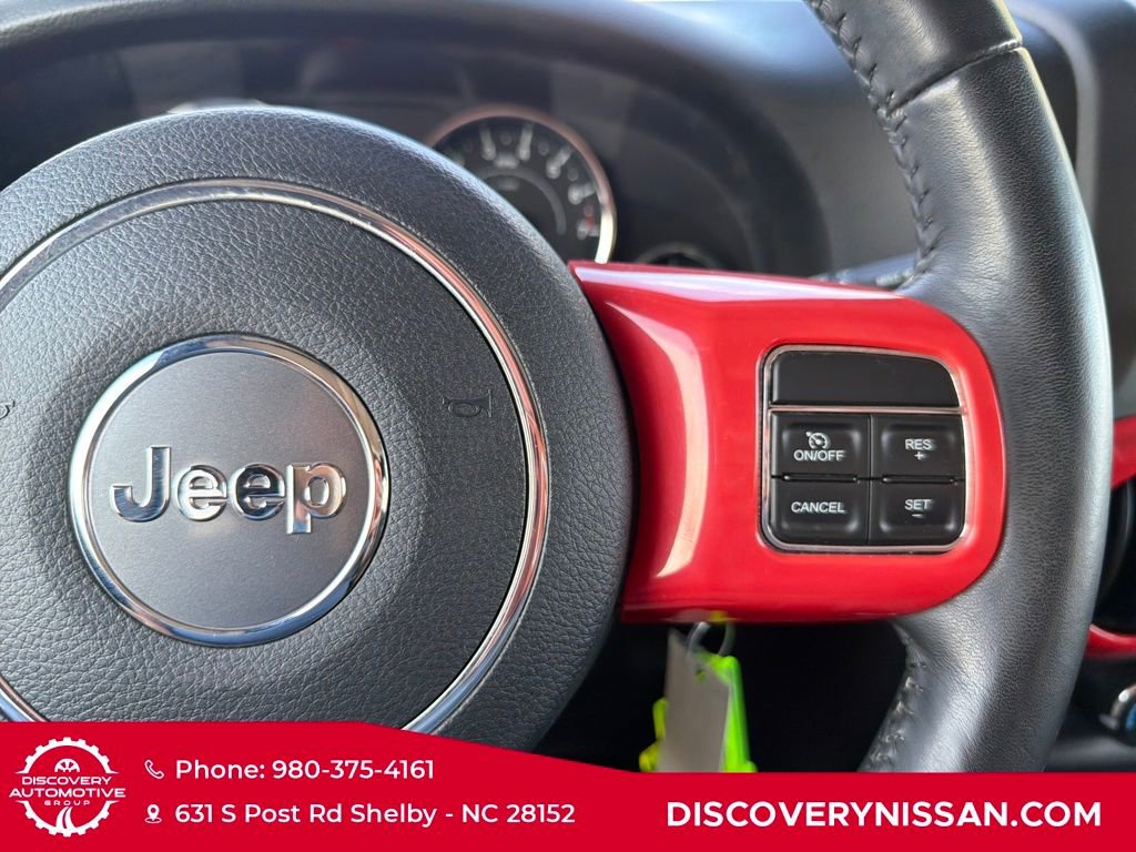 Used 2017 Jeep Wrangler Unlimited Sahara w/ Connectivity Group image 19