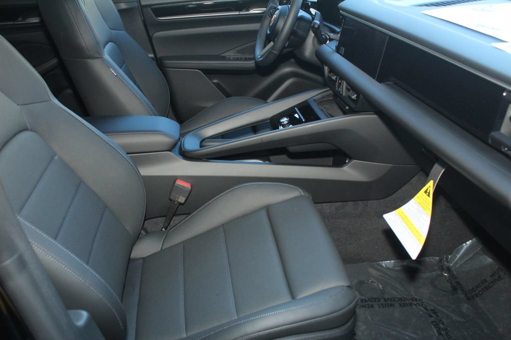 New 2026 Porsche Macan 4 Electric AWD/4WD image 25