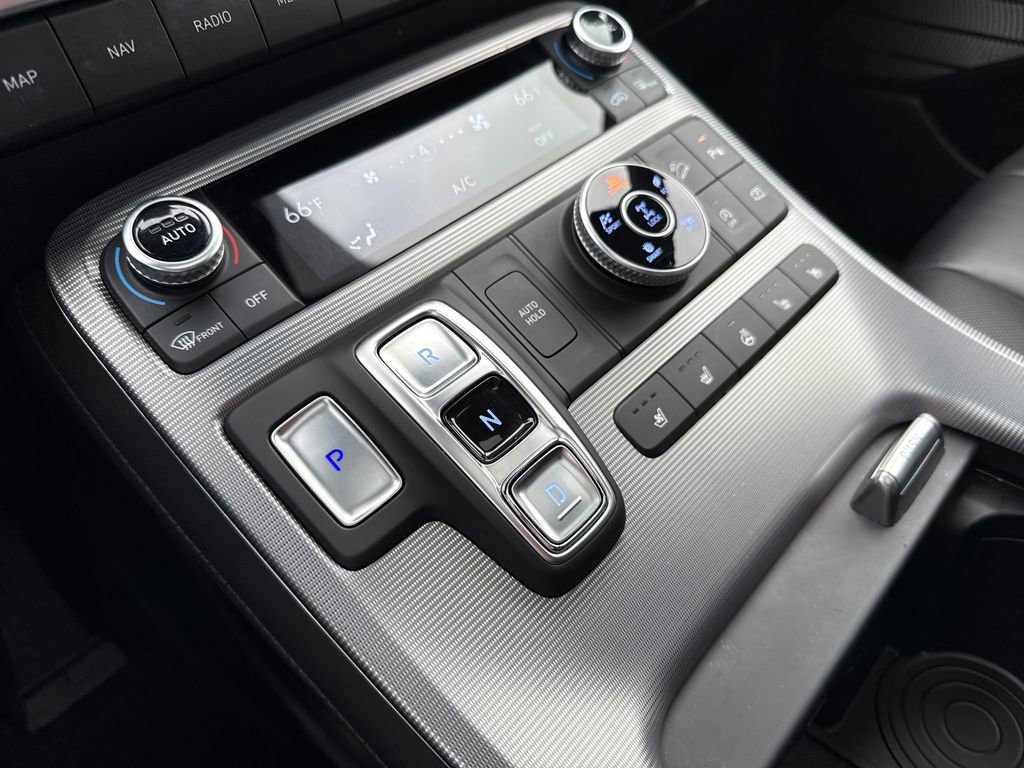 Used 2023 Hyundai Palisade Calligraphy image 32