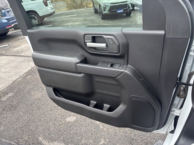 Used 2024 GMC Sierra 2500 Pro w/ Convenience Package image 17