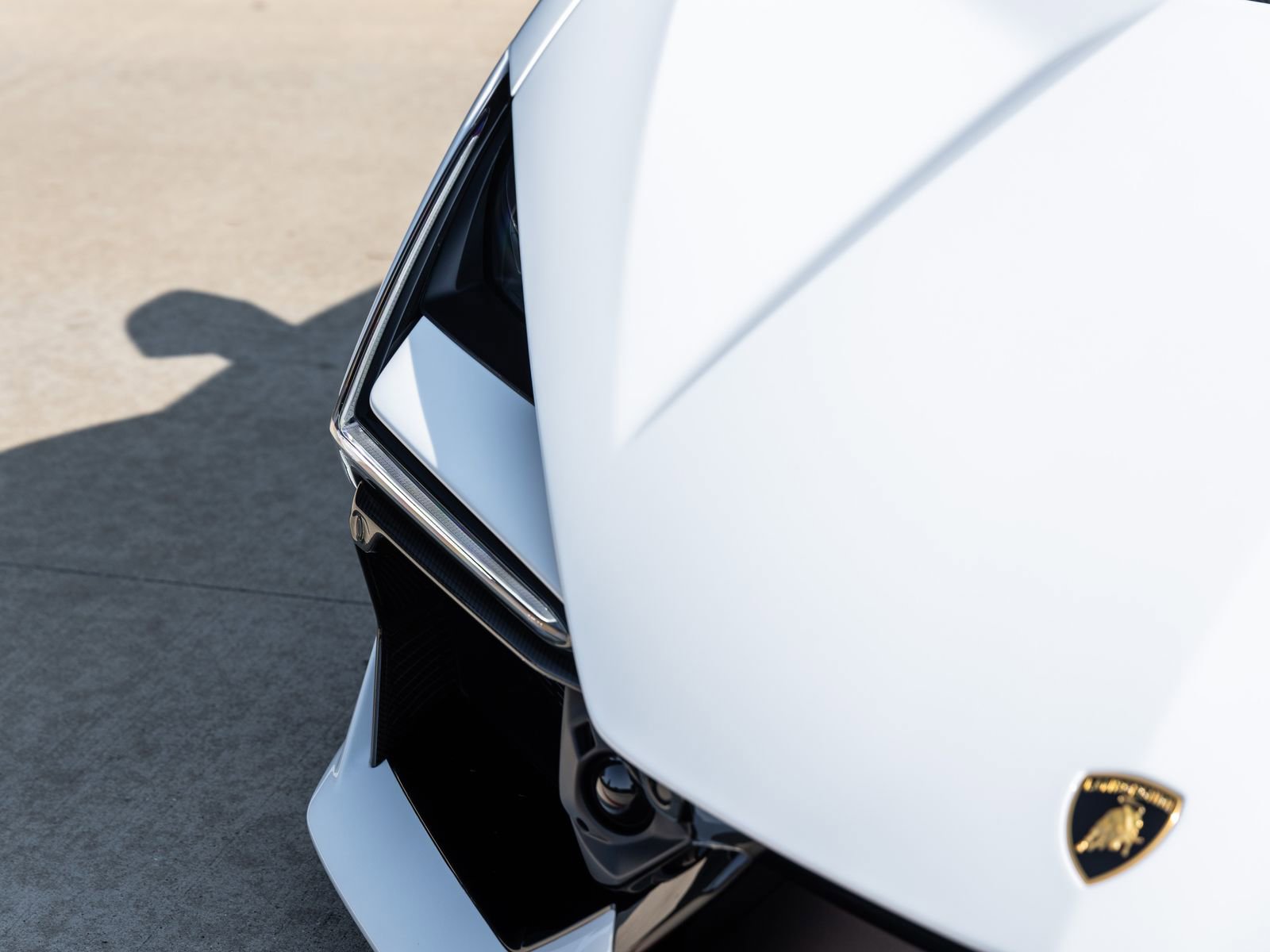 Used 2024 Lamborghini Revuelto AWD/4WD image 21