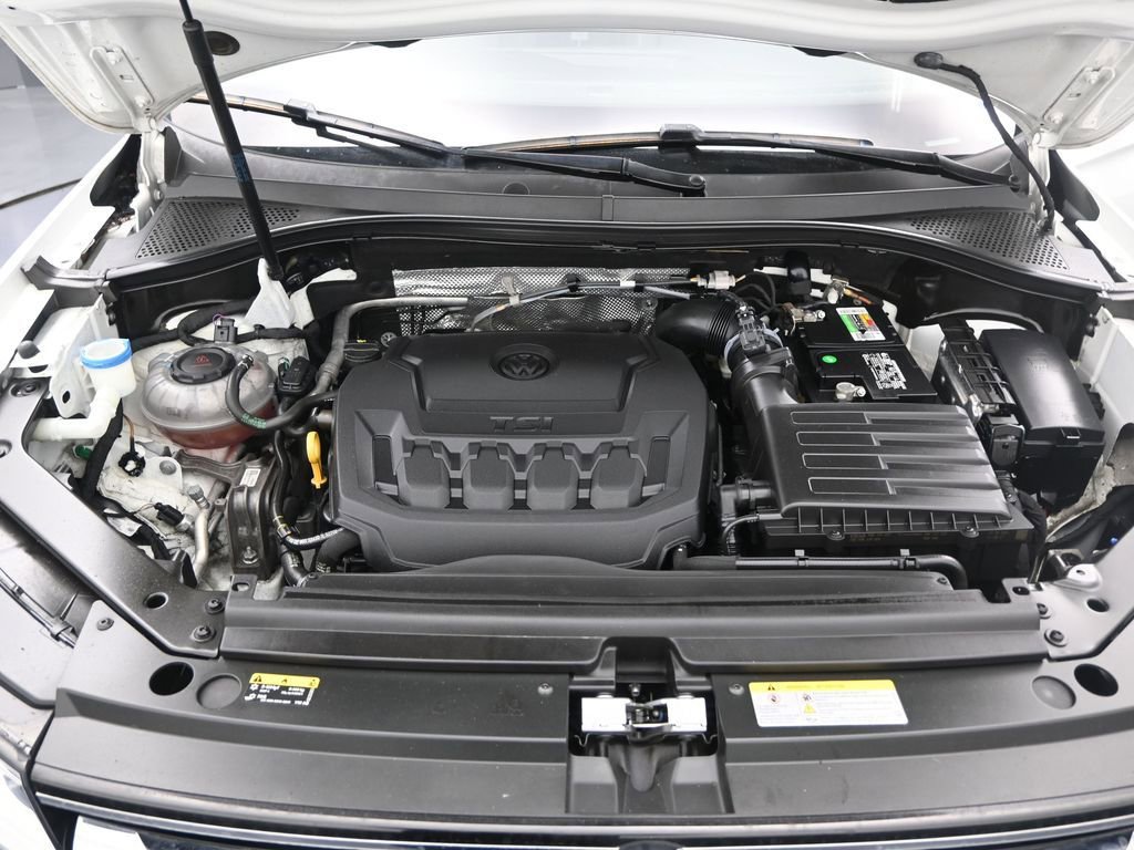 Used 2021 Volkswagen Tiguan SEL image 15