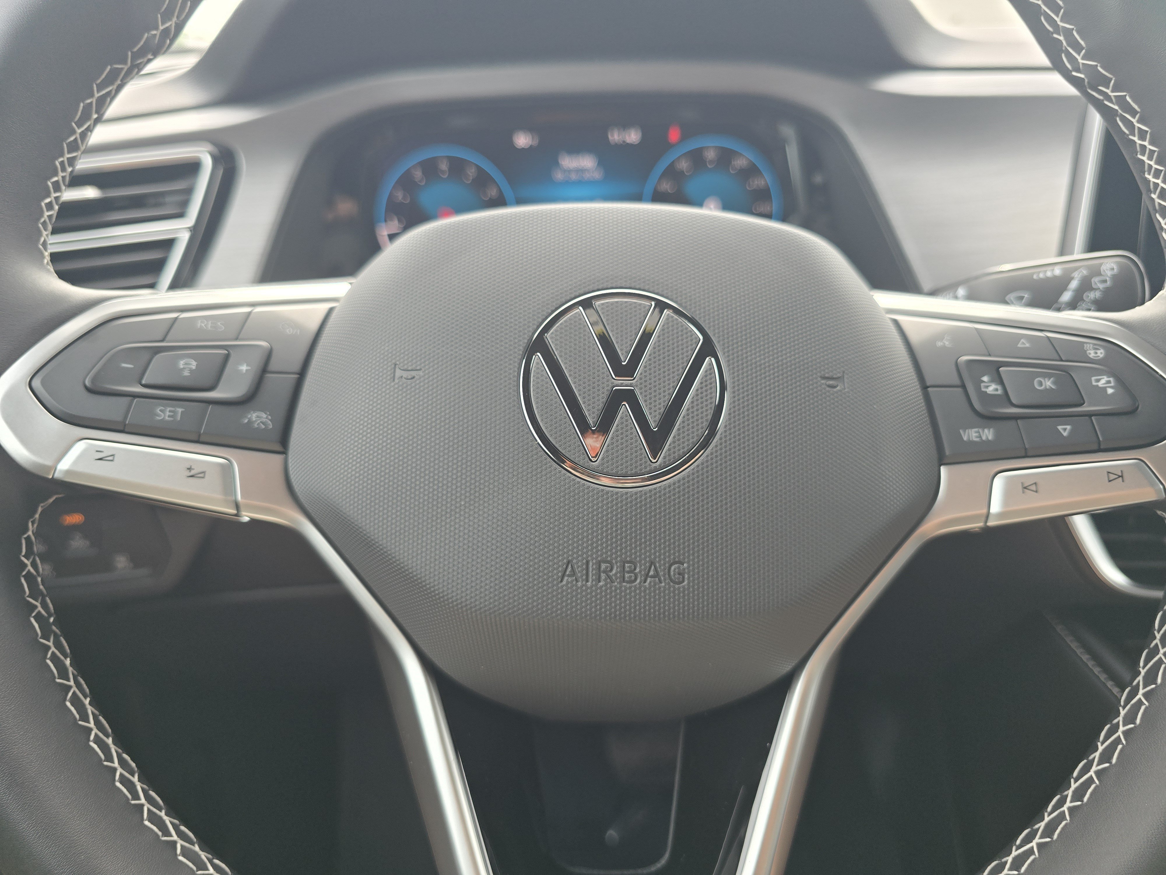New 2026 Volkswagen Atlas Cross Sport SE AWD/4WD image 23