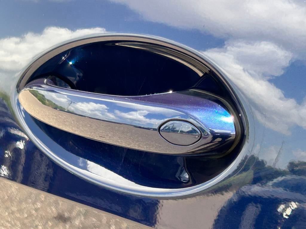 Used 2021 BMW X5 M w/ Executive Package image 37