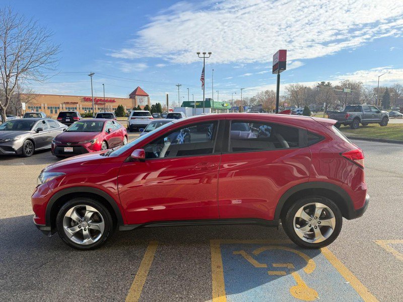 Used 2017 Honda HR-V LX image 8