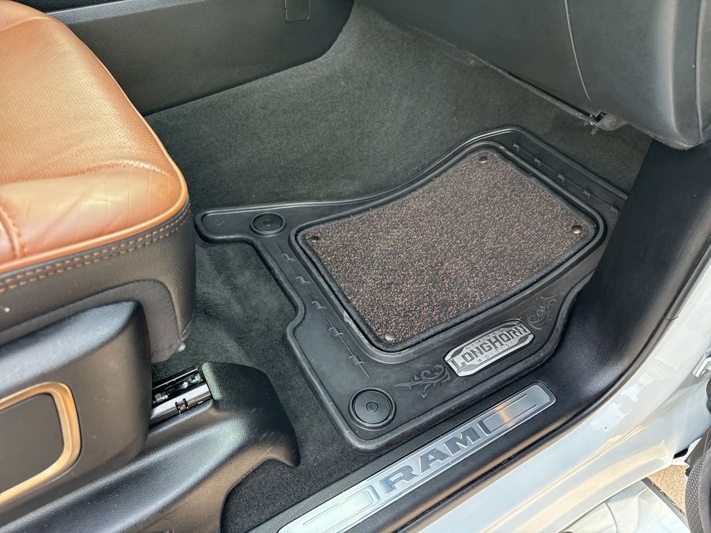 Used 2022 RAM 1500 Limited image 28