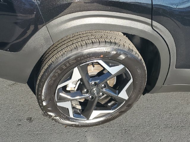 Certified 2026 Kia Seltos EX AWD/4WD image 5