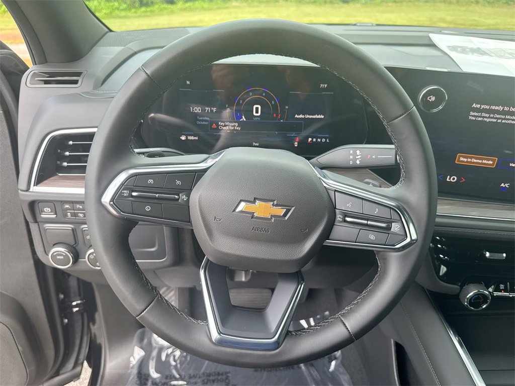 New 2026 Chevrolet Suburban LS image 16