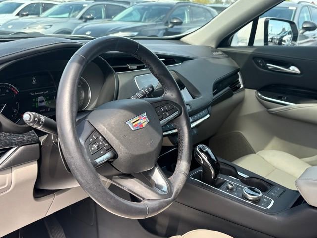 Used 2023 Cadillac XT4 Premium Luxury w/ Cold Weather Package AWD/4WD image 15