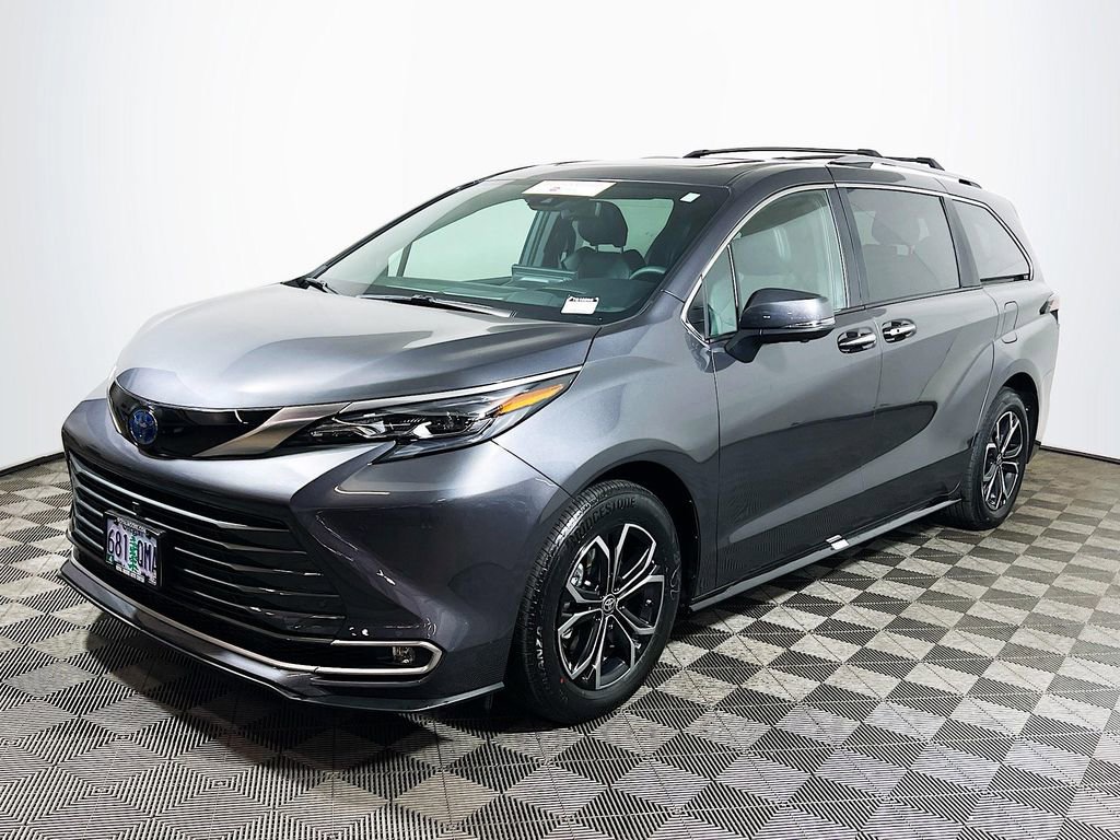 Certified 2025 Toyota Sienna Platinum AWD/4WD image 4