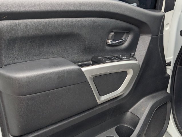Used 2024 Nissan Titan SV w/ SV Convenience Package AWD/4WD image 32