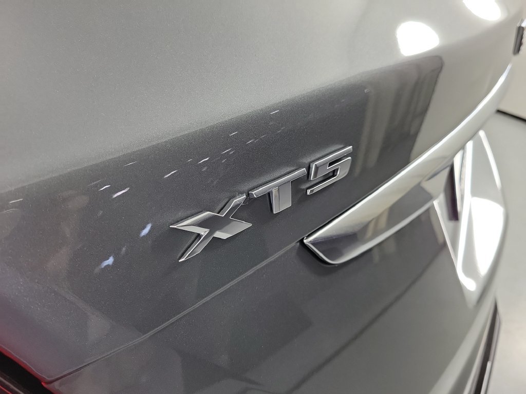 Used 2024 Cadillac XT5 Premium Luxury FWD image 7