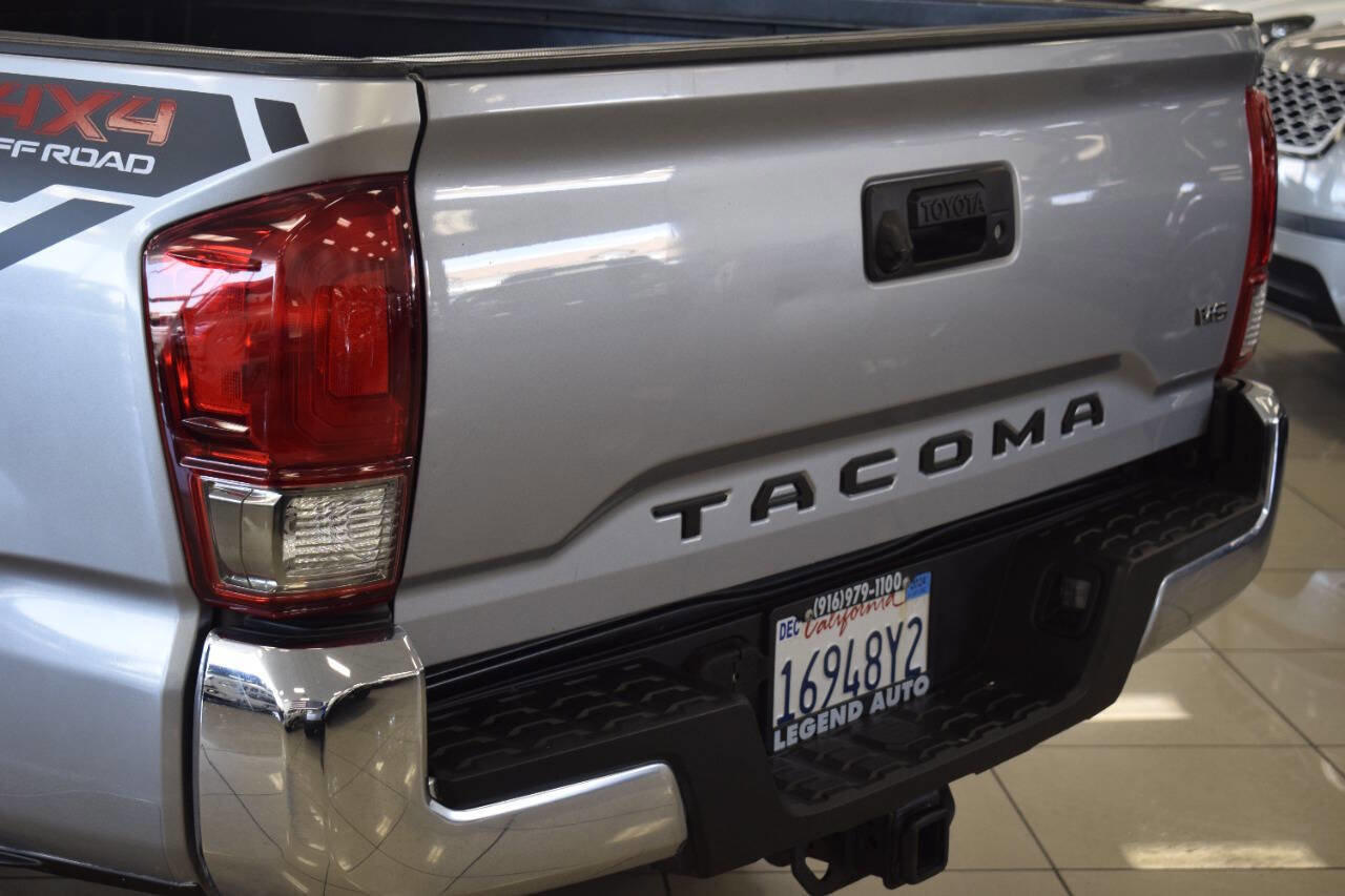 Used 2017 Toyota Tacoma TRD Off-Road image 33