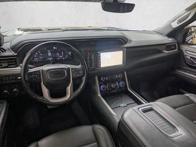 Used 2023 GMC Yukon Denali w/ Advanced Technology Package image 15
