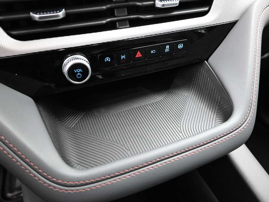 New 2026 Ford Explorer Active RWD image 17
