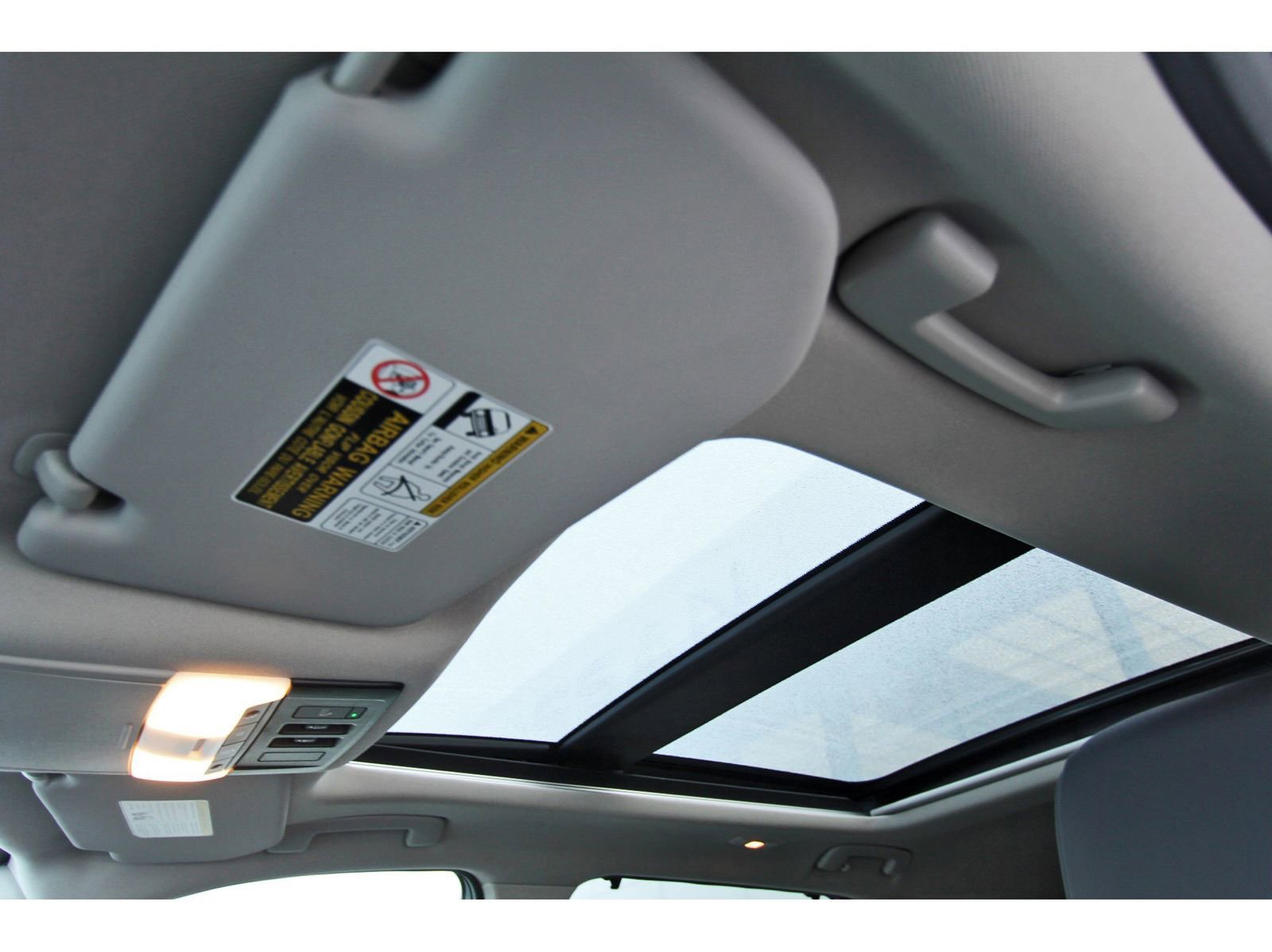 Used 2024 Nissan Rogue SV w/ SV Premium Package image 29