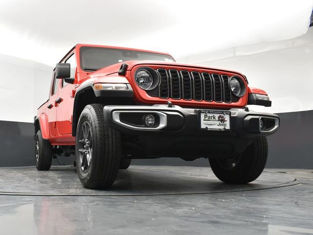 Used 2024 Jeep Gladiator Sport image 19