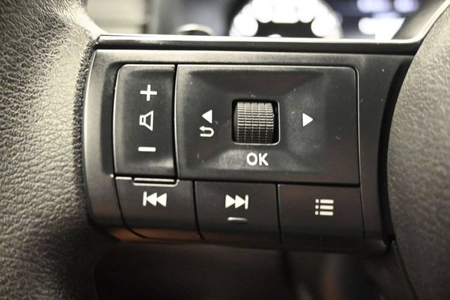 Used 2023 Nissan Pathfinder S FWD image 21