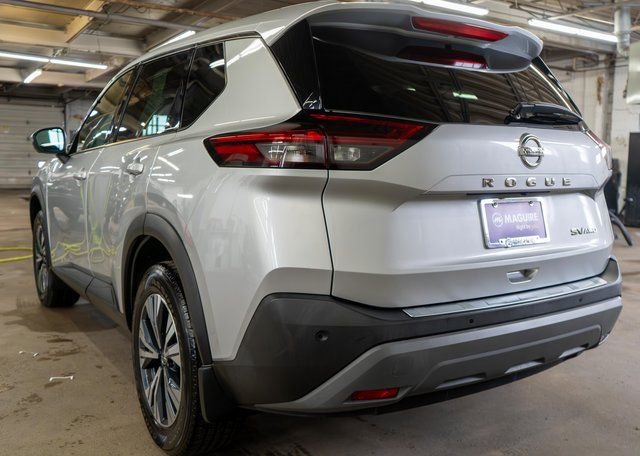 Used 2021 Nissan Rogue SV image 8