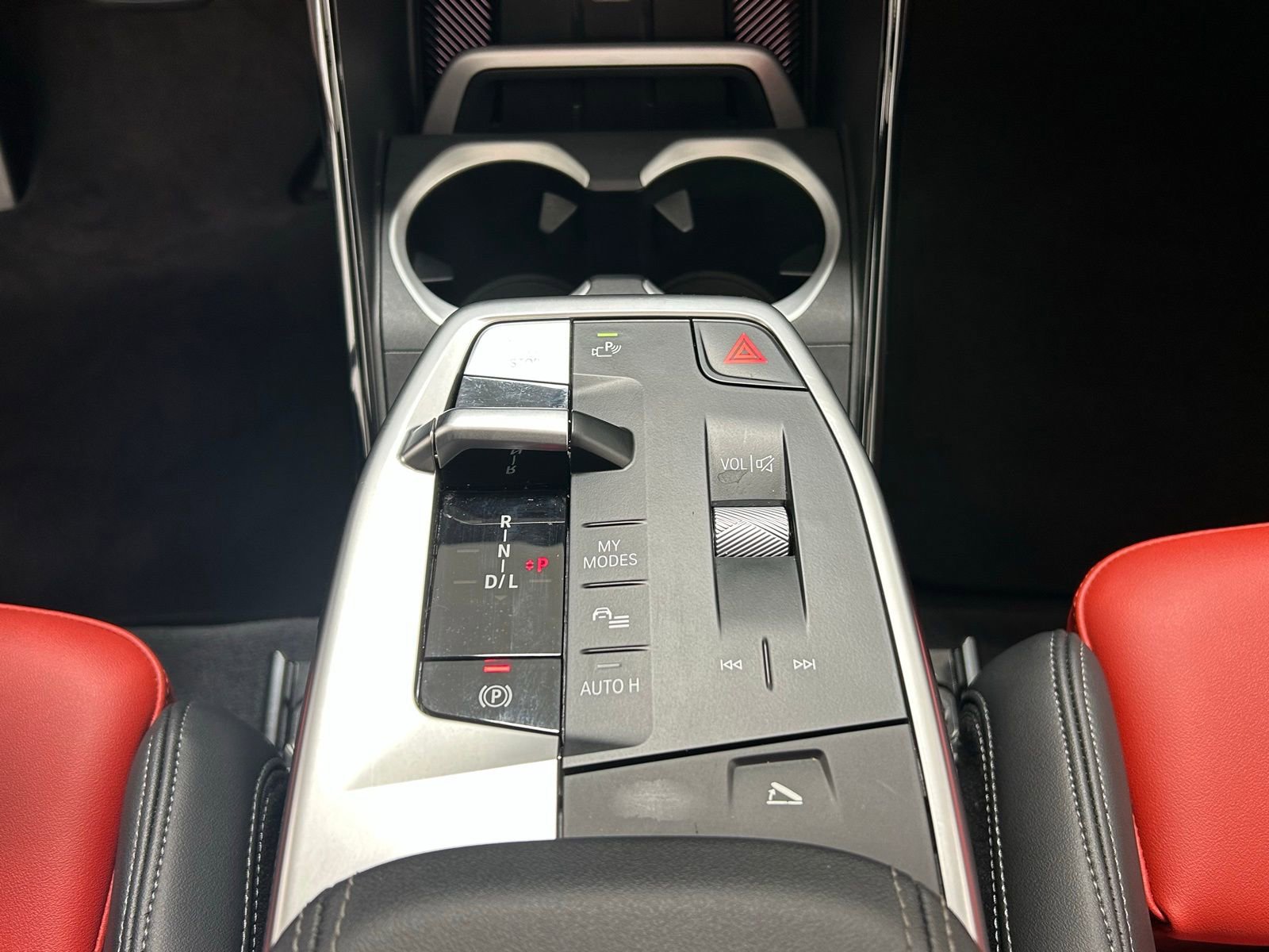 Used 2025 BMW X1 xDrive28i w/ Technology Package image 21