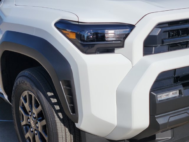 New 2026 Toyota 4Runner SR5 AWD/4WD image 7