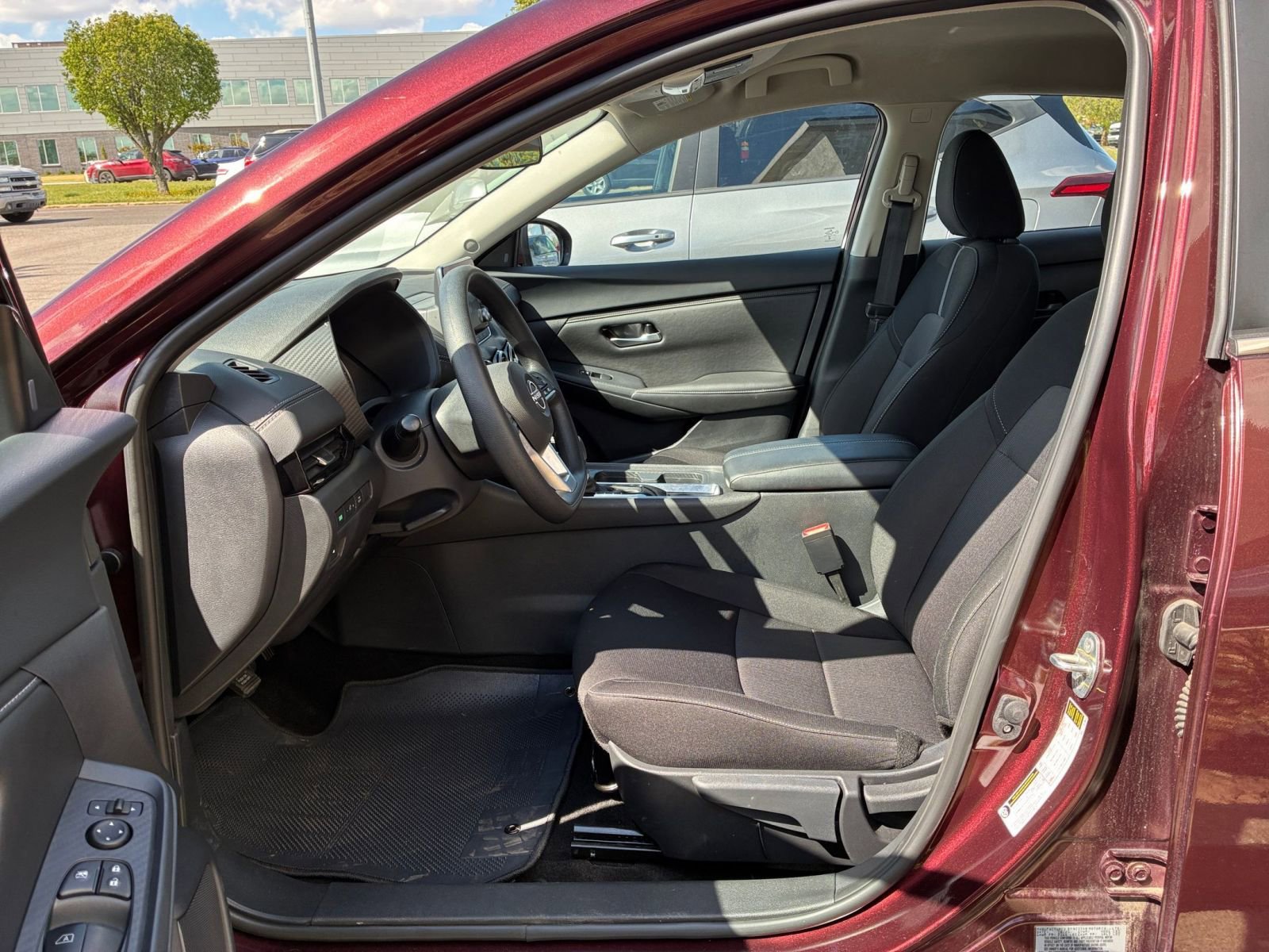 Used 2025 Nissan Sentra SV FWD image 24
